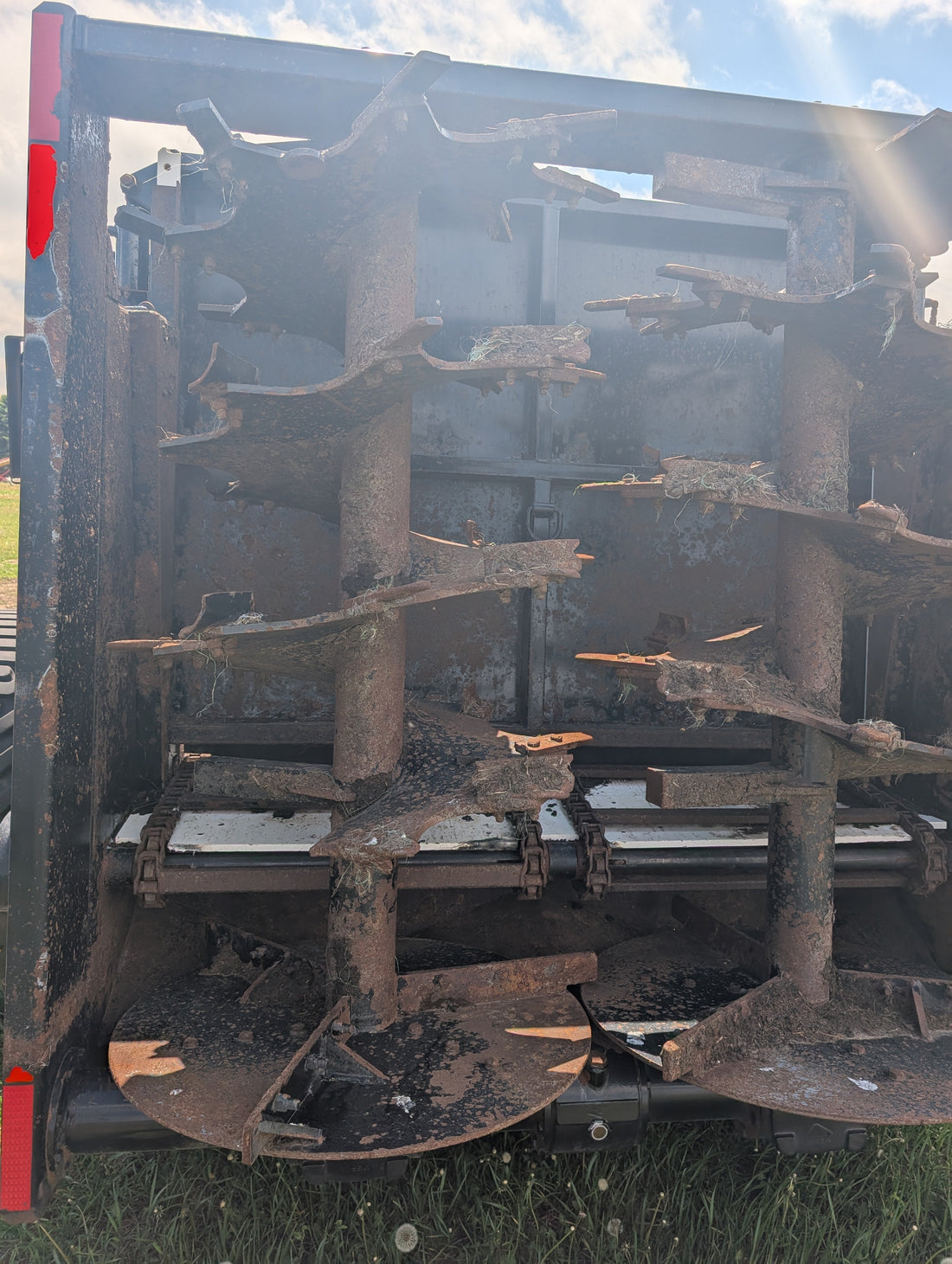 Should You Replace One Manure Spreader Hammer or the Whole Set?