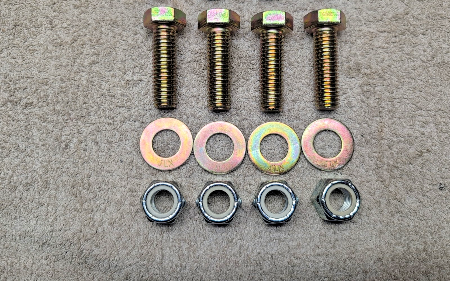 SnowDogg 16061152 Snow Plow Mount Bolt Kit 08-16 Ford Superduty *Gas Trucks Only