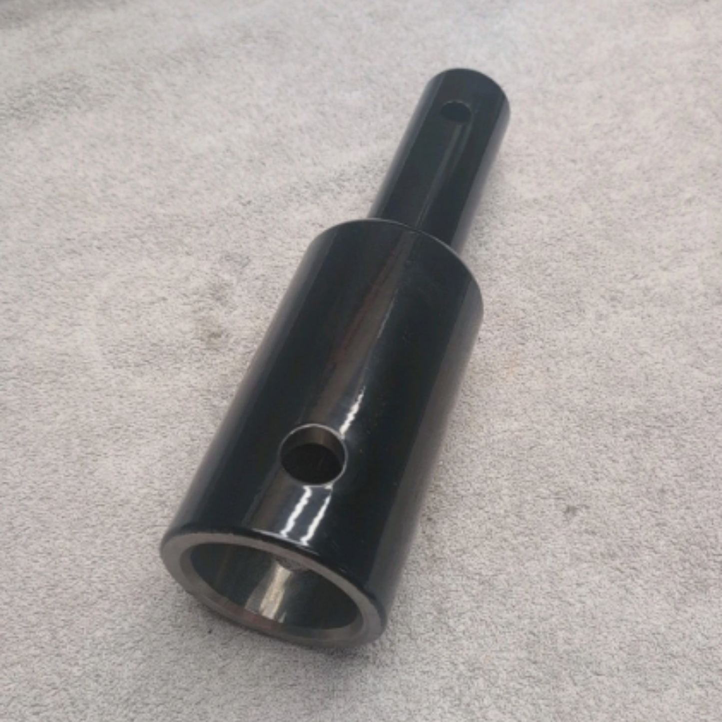 Auger Adapter 2-9/16 Inch Round Unit Female to 2 Inch Round Bit Male